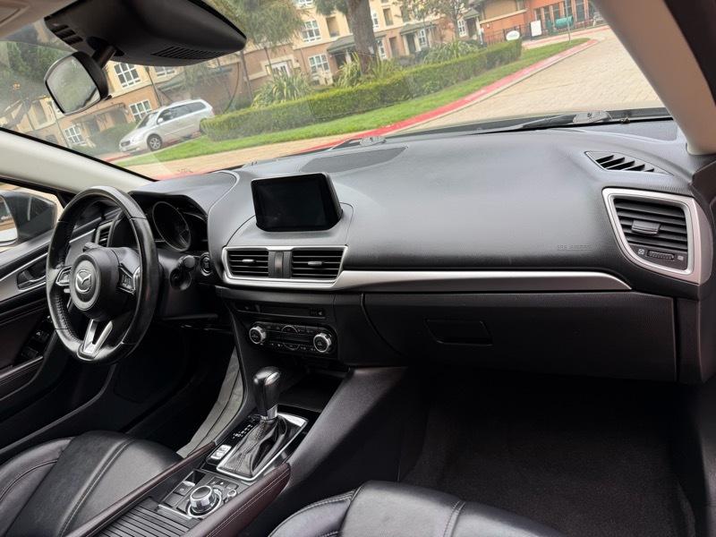 Mazda MAZDA3 s Grand Touring AT 5-Door 2018