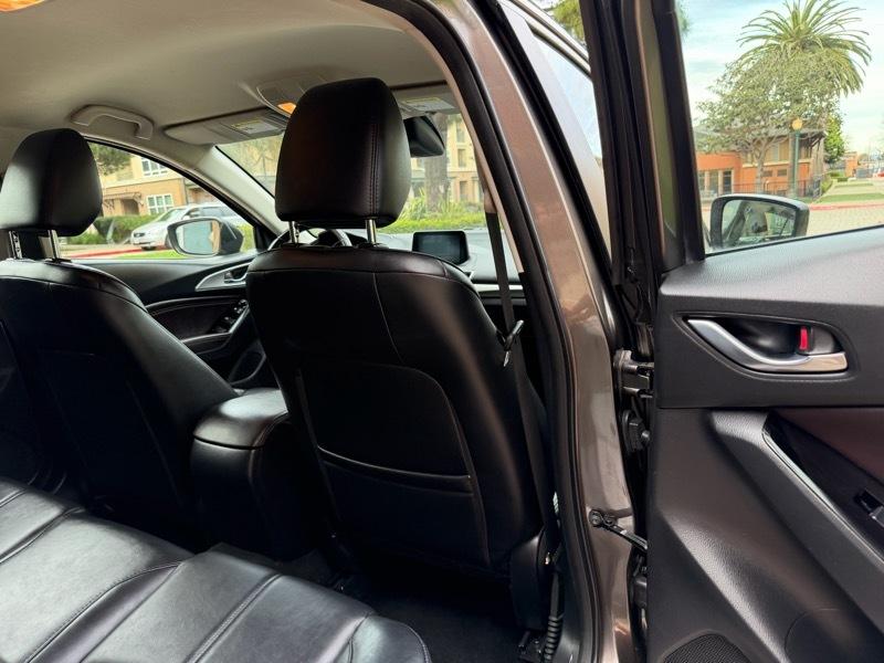 Mazda MAZDA3 s Grand Touring AT 5-Door 2018