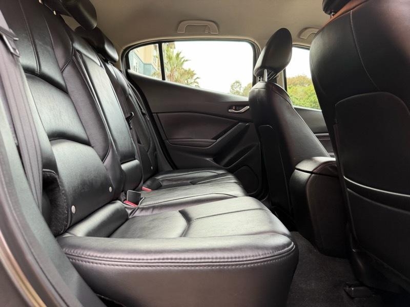 Mazda MAZDA3 s Grand Touring AT 5-Door 2018