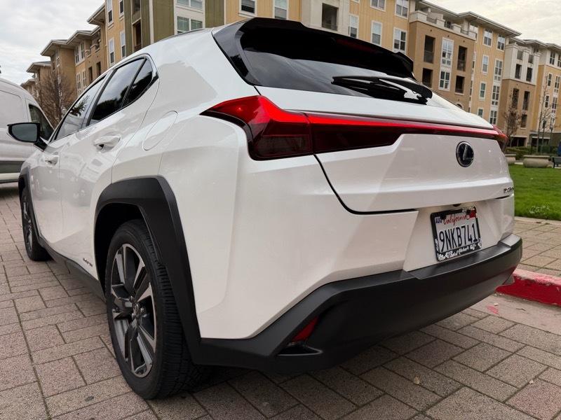 Lexus UX 250h Premium AWD 2019