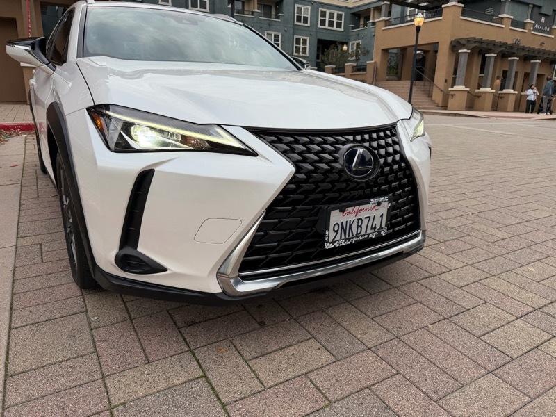 Lexus UX 250h Premium AWD 2019