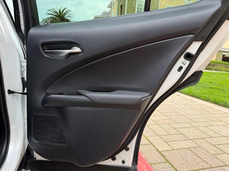 Lexus UX 250h Premium AWD 2019