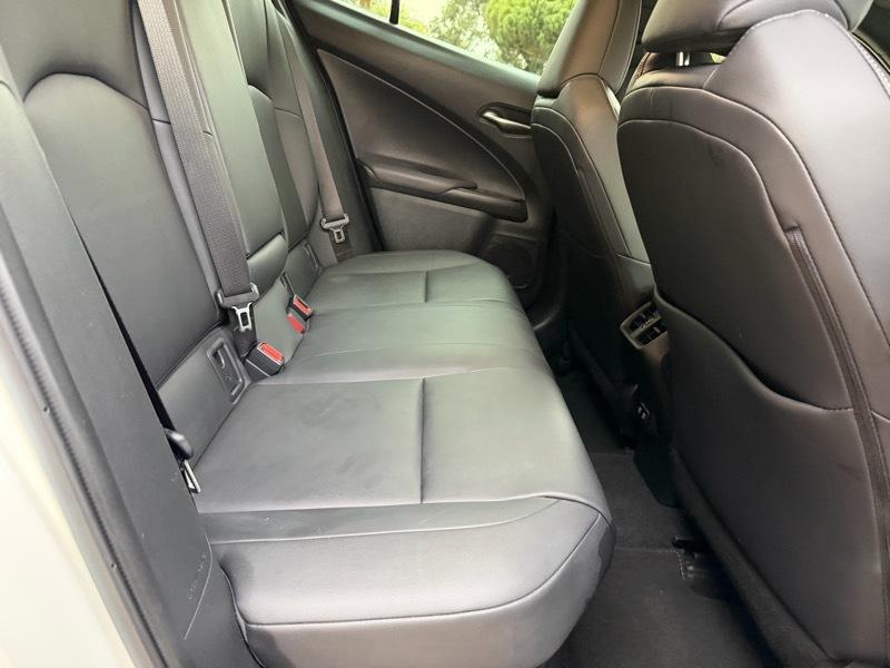 Lexus UX 250h Premium AWD 2019