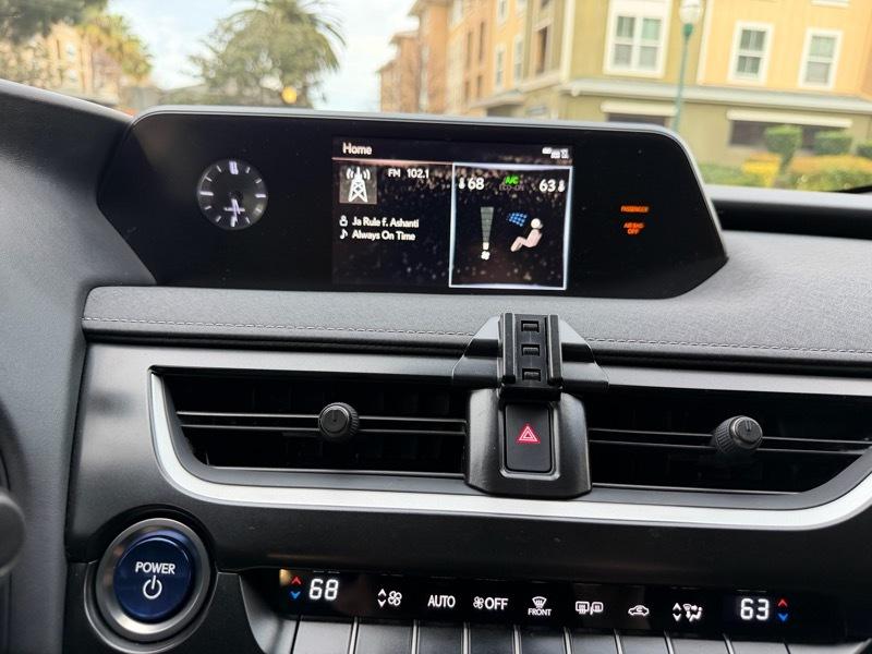 Lexus UX 250h Premium AWD 2019