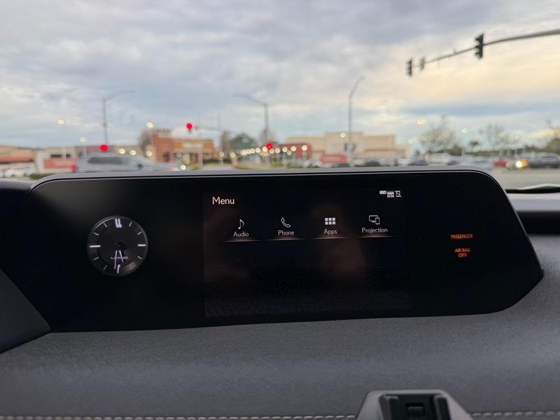 Lexus UX 250h Premium AWD 2019