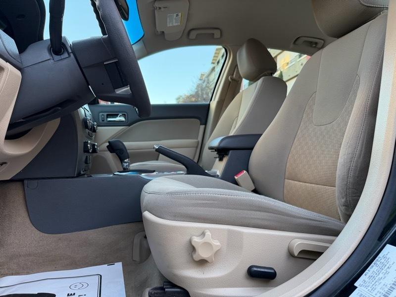 Ford Fusion SE 2010