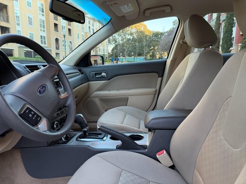 Ford Fusion SE 2010
