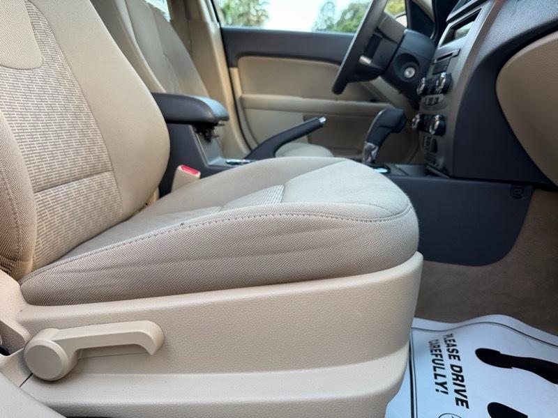 Ford Fusion SE 2010