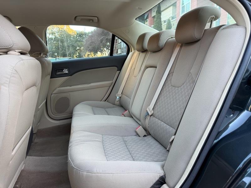 Ford Fusion SE 2010