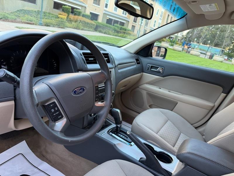 Ford Fusion SE 2010