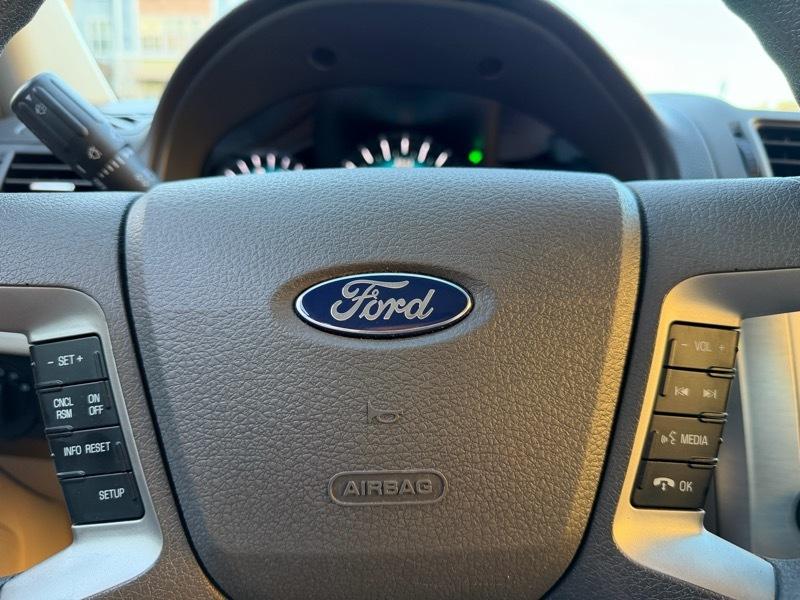 Ford Fusion SE 2010