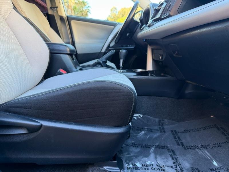 Toyota RAV4 XLE FWD 2018