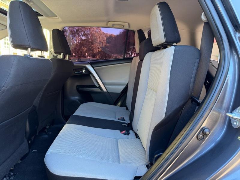 Toyota RAV4 XLE FWD 2018