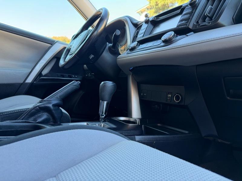 Toyota RAV4 XLE FWD 2018