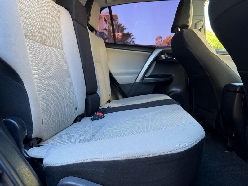 Toyota RAV4 XLE FWD 2018