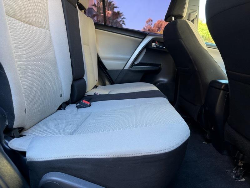 Toyota RAV4 XLE FWD 2018