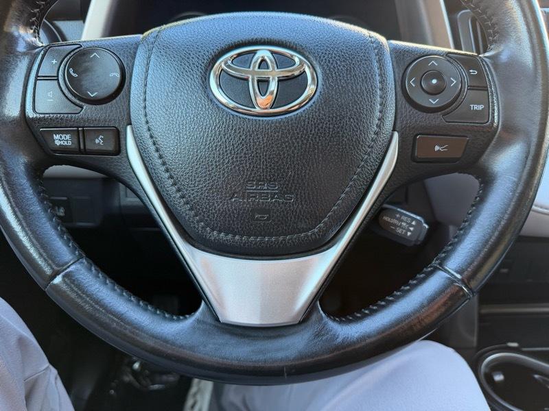 Toyota RAV4 XLE FWD 2018