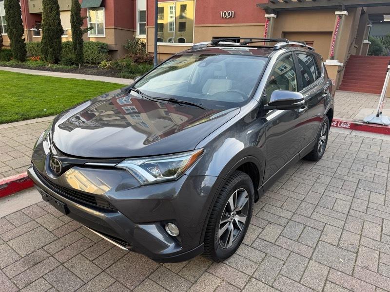 Toyota RAV4 XLE FWD 2018