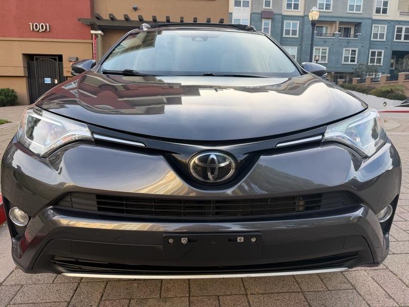 Toyota RAV4 XLE FWD 2018