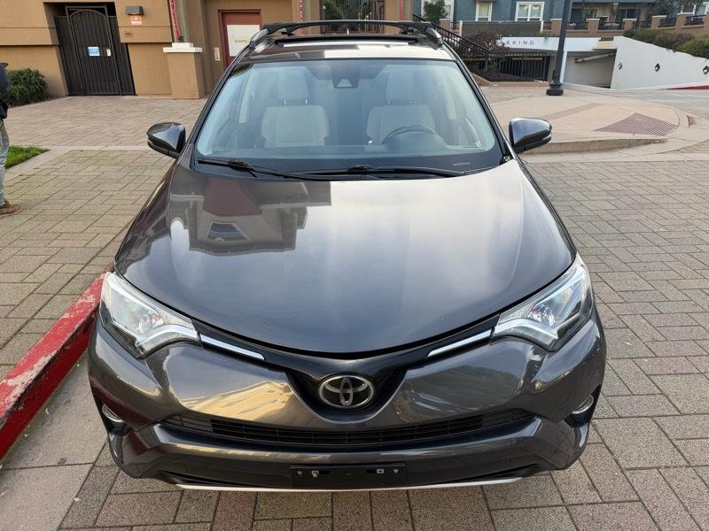 Toyota RAV4 XLE FWD 2018