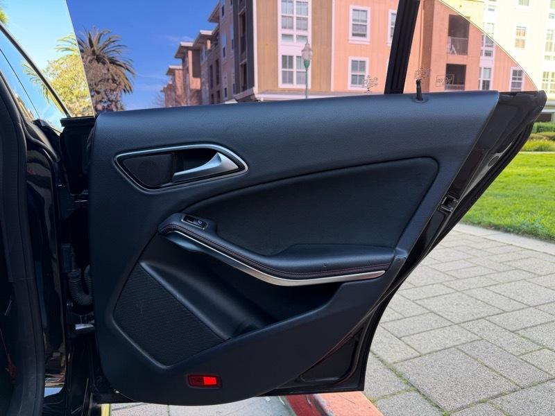 Mercedes-Benz CLA-Class CLA250 2014