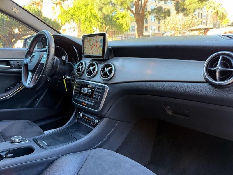 Mercedes-Benz CLA-Class CLA250 2014