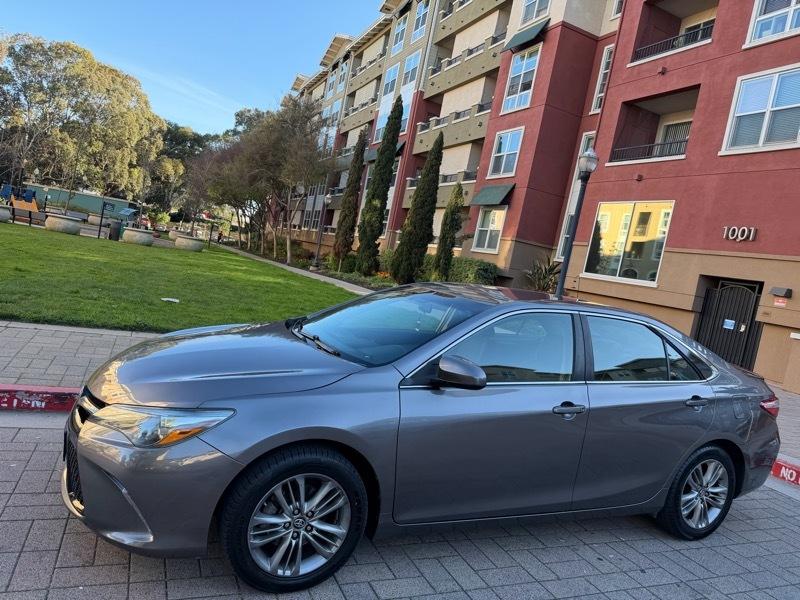 Toyota Camry SE 2016