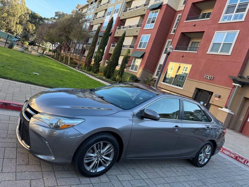 Toyota Camry SE 2016