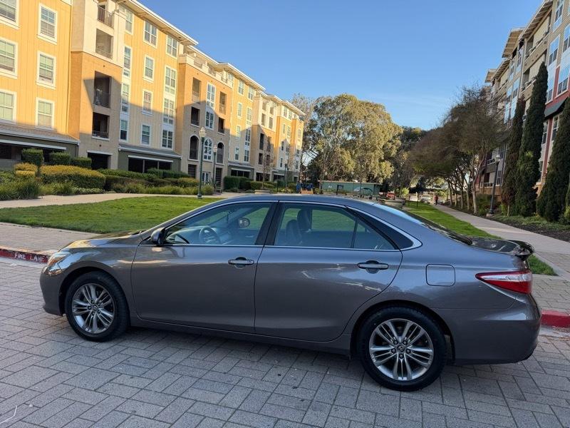 Toyota Camry SE 2016