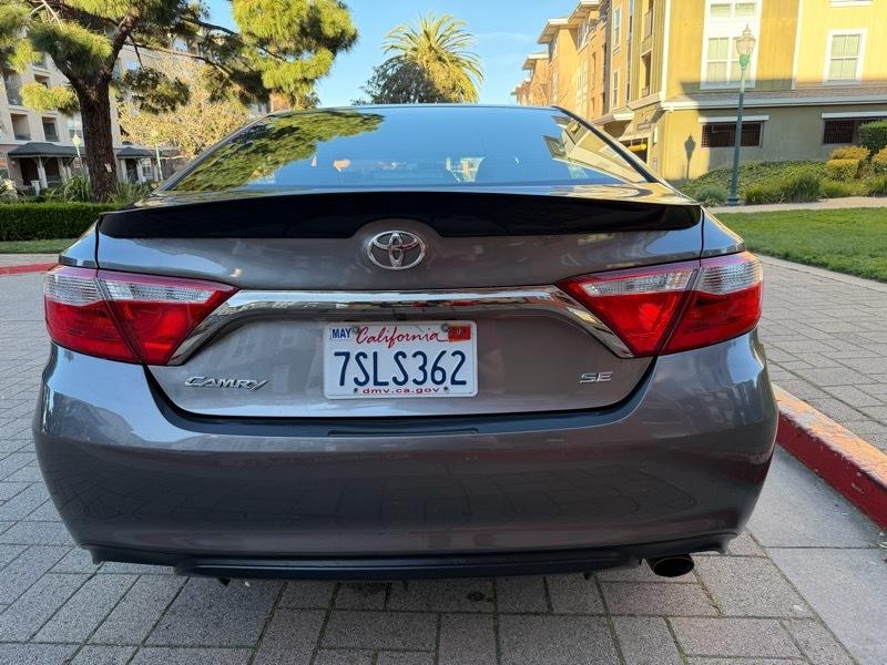 Toyota Camry SE 2016