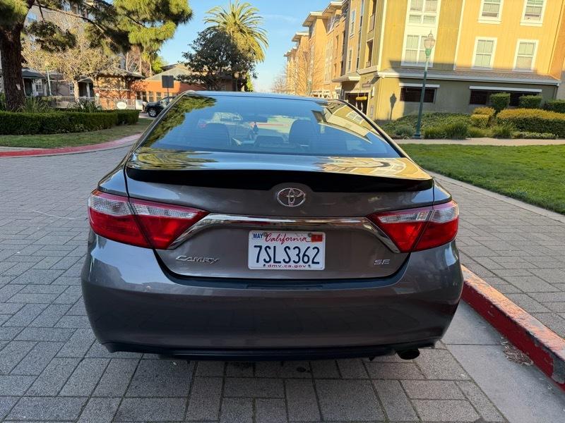 Toyota Camry SE 2016