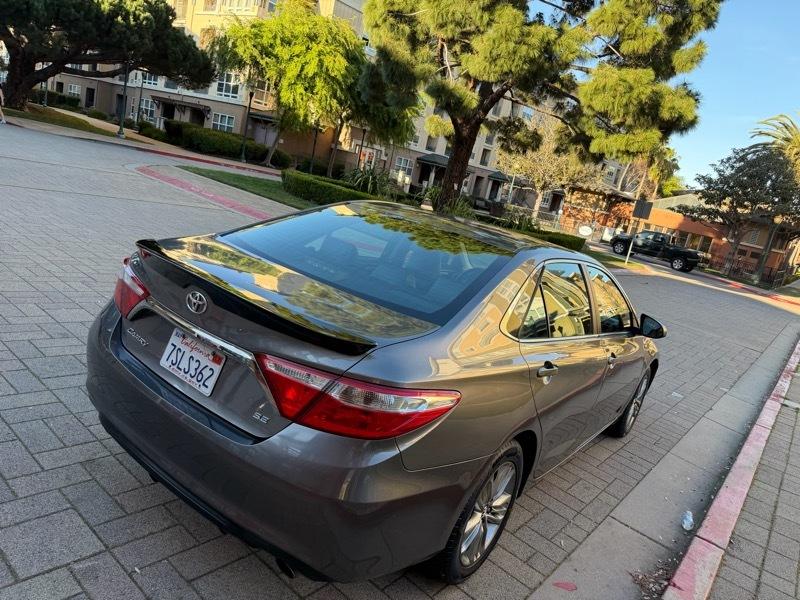 Toyota Camry SE 2016