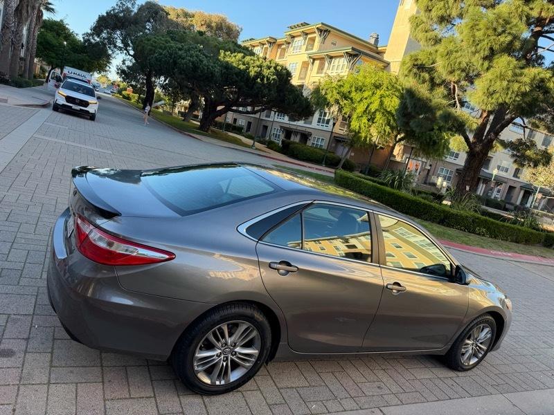 Toyota Camry SE 2016