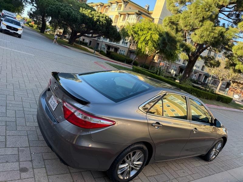 Toyota Camry SE 2016