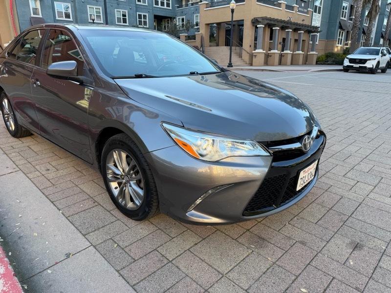 Toyota Camry SE 2016