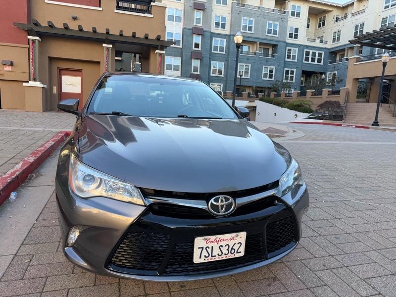 Toyota Camry SE 2016