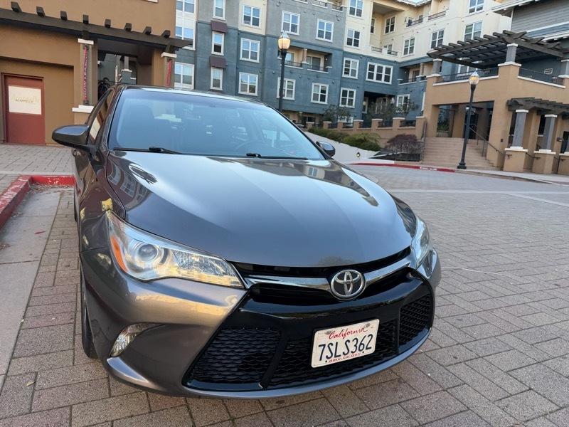 Toyota Camry SE 2016