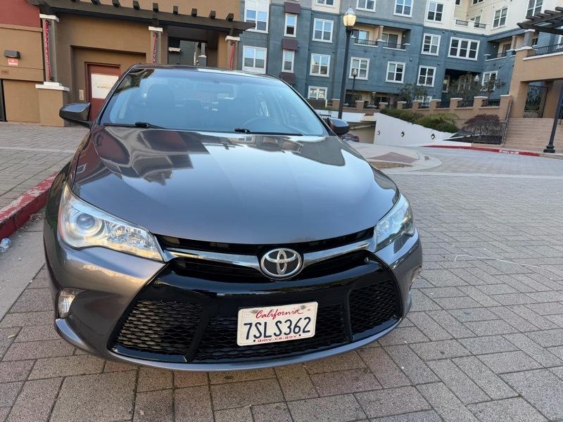 Toyota Camry SE 2016
