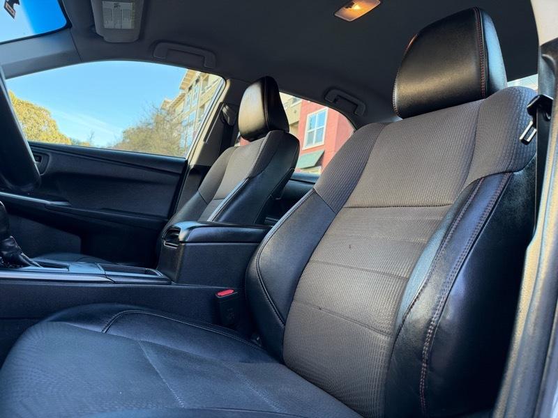 Toyota Camry SE 2016