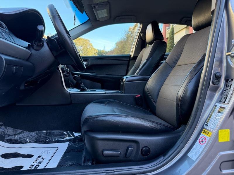 Toyota Camry SE 2016