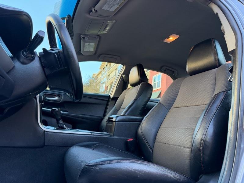 Toyota Camry SE 2016