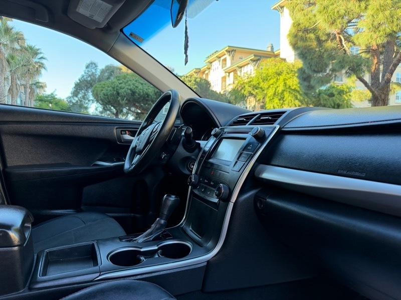 Toyota Camry SE 2016