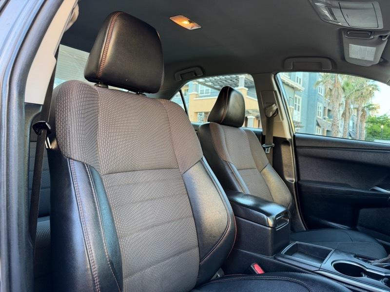 Toyota Camry SE 2016