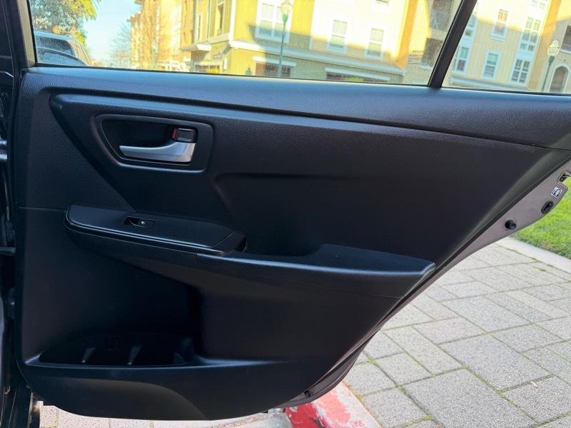 Toyota Camry SE 2016