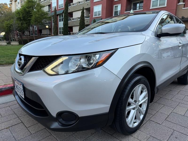 Nissan Rogue Sport S 4D SUV FWD 2017