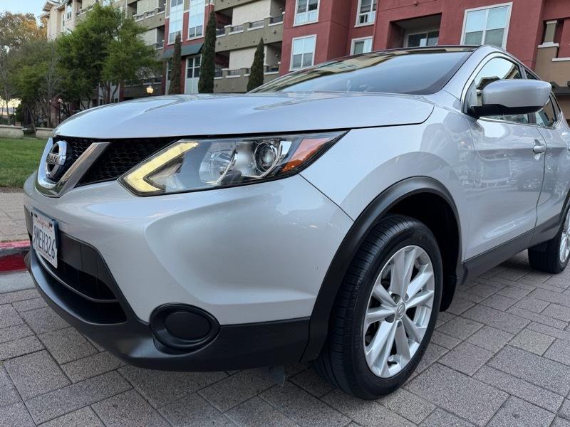 Nissan Rogue Sport S 4D SUV FWD 2017