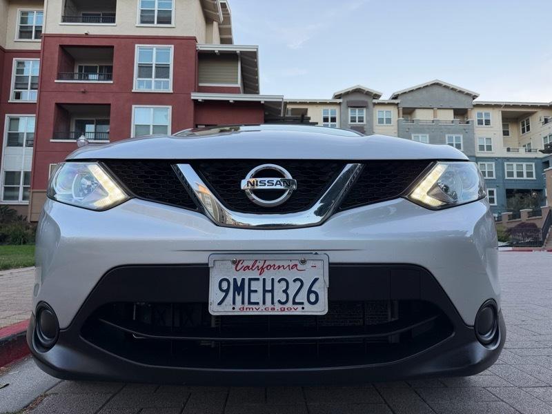 Nissan Rogue Sport S 4D SUV FWD 2017