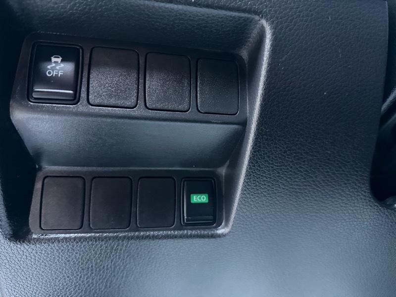 Nissan Rogue Sport S 4D SUV FWD 2017