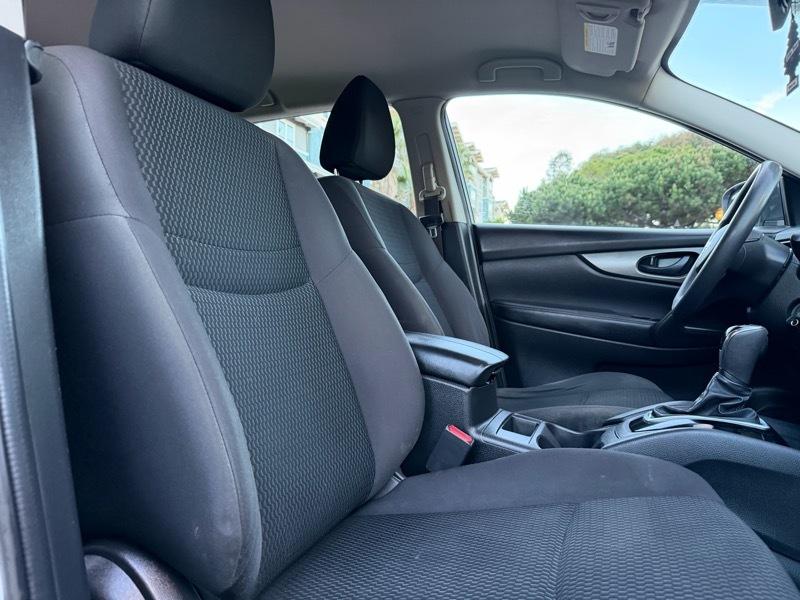 Nissan Rogue Sport S 4D SUV FWD 2017