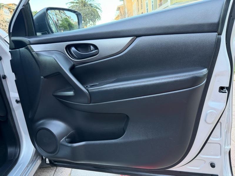 Nissan Rogue Sport S 4D SUV FWD 2017